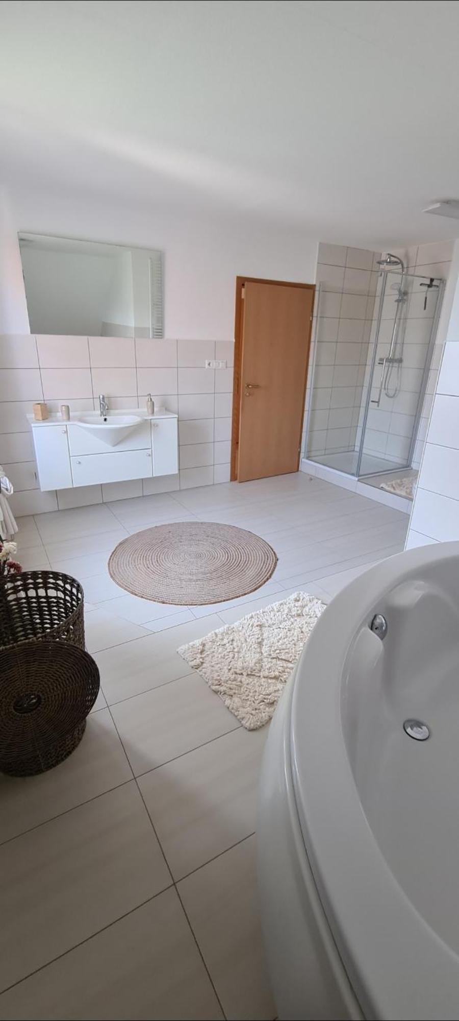 Stilvolle Ferienwohnung Free Parking, Space, Wlan Niestetal Екстериор снимка