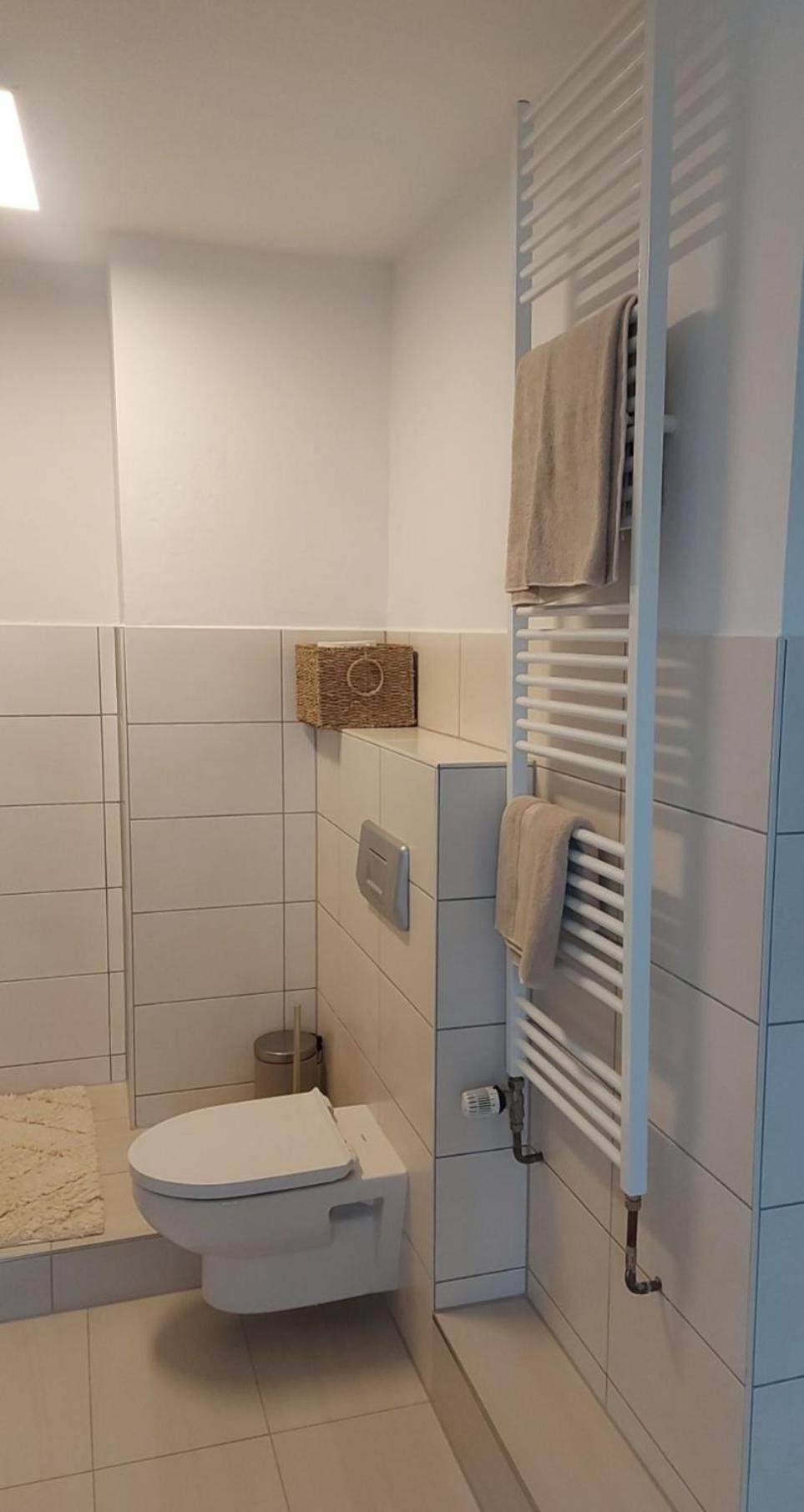 Stilvolle Ferienwohnung Free Parking, Space, Wlan Niestetal Екстериор снимка